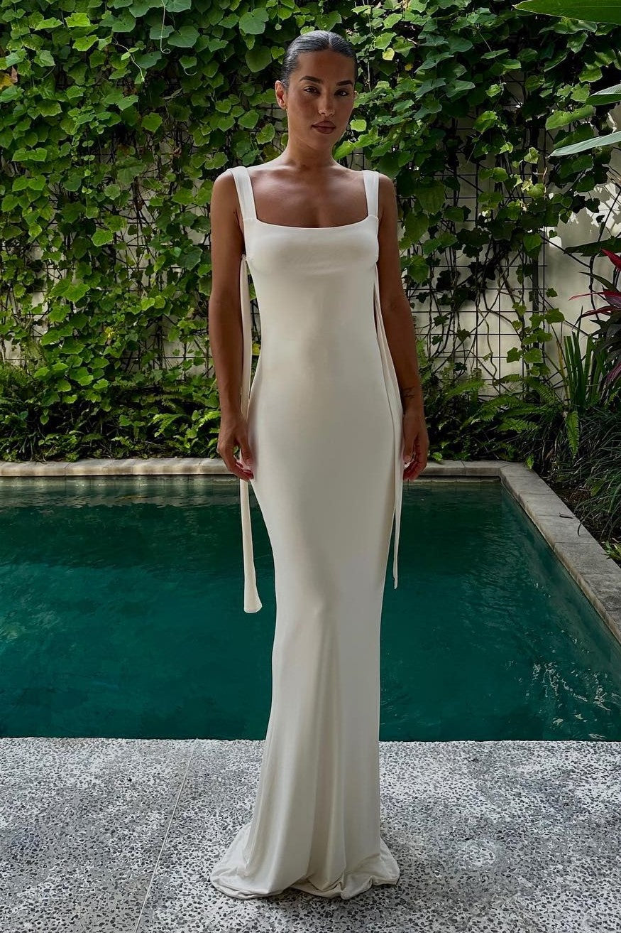 Helena Gown - Ivory - SHOPJAUS - JAUS