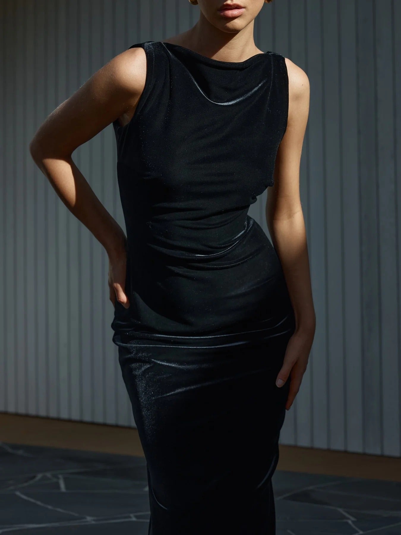 Verona Gown - Black Velvet - SHOPJAUS - JAUS