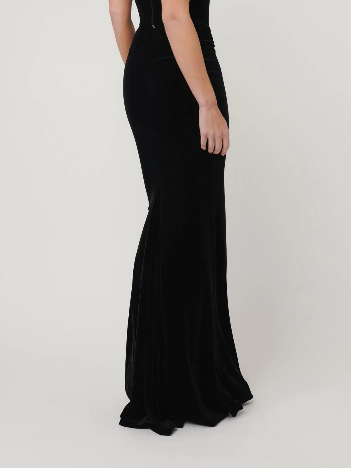 Aline Maxi Skirt - Black Velvet - SHOPJAUS - JAUS